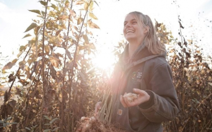 Emma-Moon-Valley-Farm