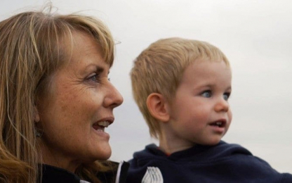 Lenz-Farms-with-babe